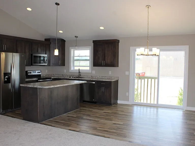 1748 Morning Glory Dr — Photo 5