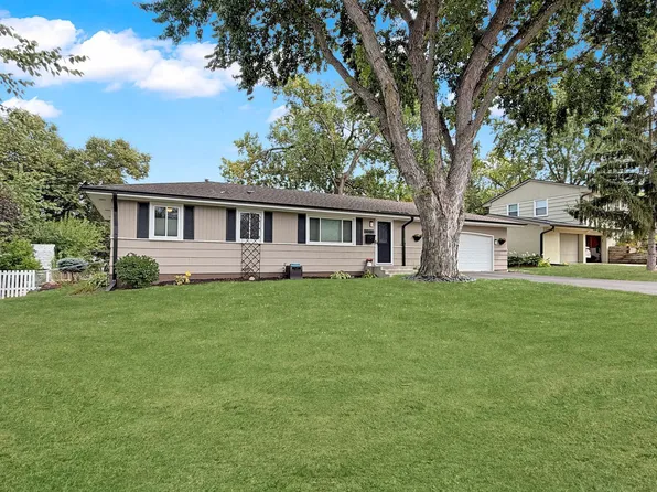 3748 Jordan Ave N, New Hope, MN 55427