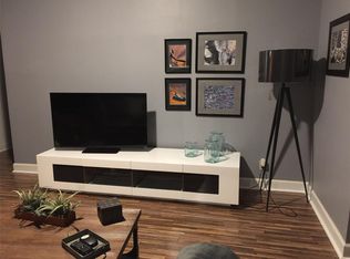 2016 Main St APT 604, Houston, TX 77002