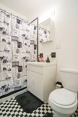 Rented by City Connections Realty | media 20