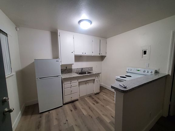 2nd image of 315-317 B St #317-22