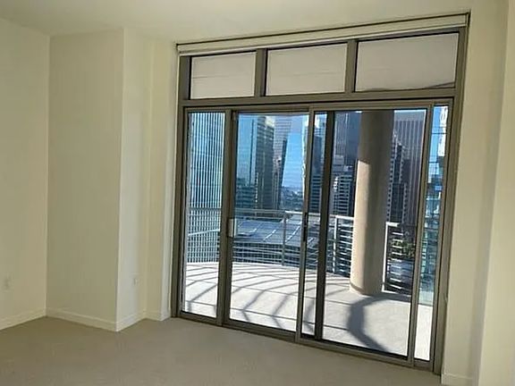 4th image of 333 1st St #Penthouse