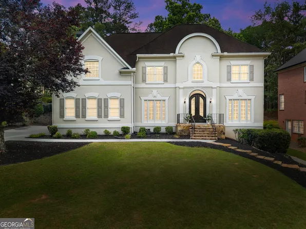 9345 Nesbit Lakes Dr, Alpharetta, GA 30022
