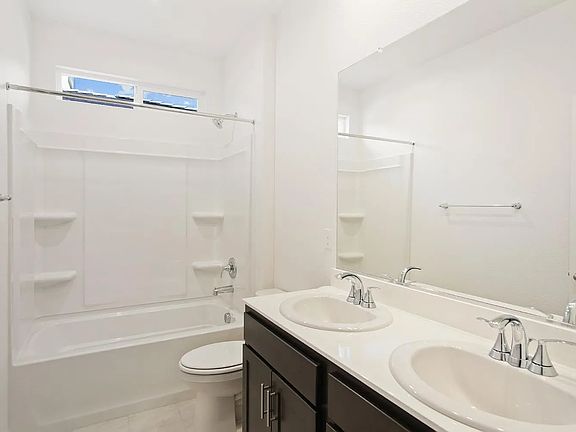 4th image of 1855 Galleria Dr