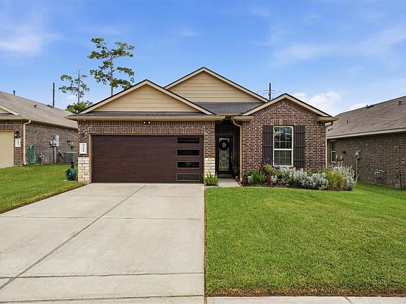 2nd image of 23911 Wedgewood Hollow Ln