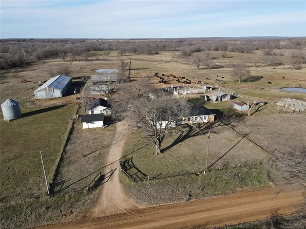 7306 E 128th Rd, Holdenville, OK 74848