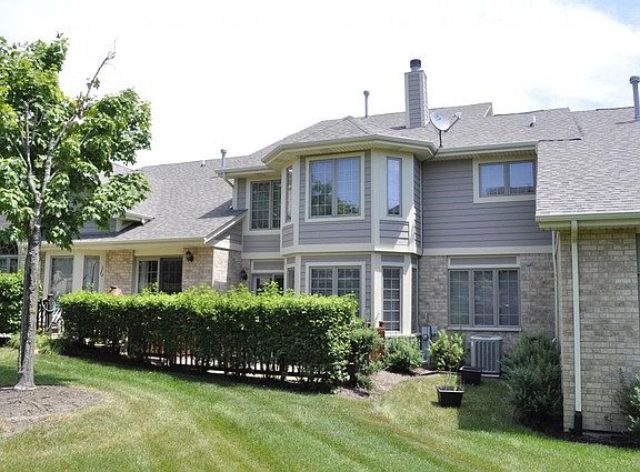 2nd image of 4 Long Cove Dr