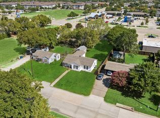 809 E Wall St, Grapevine, TX 76051