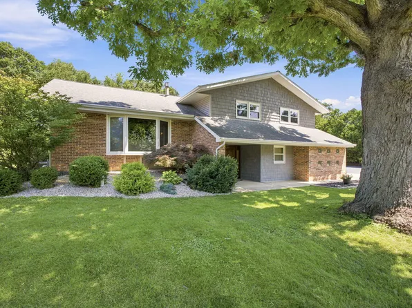 803 Audubon Dr, Valparaiso, IN 46383