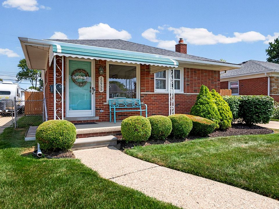 1st image of 22933 Doremus St