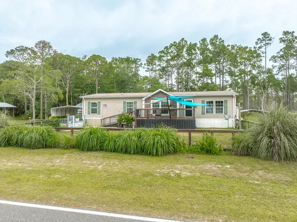 895 C C Land Rd, Eastpoint, FL 32328