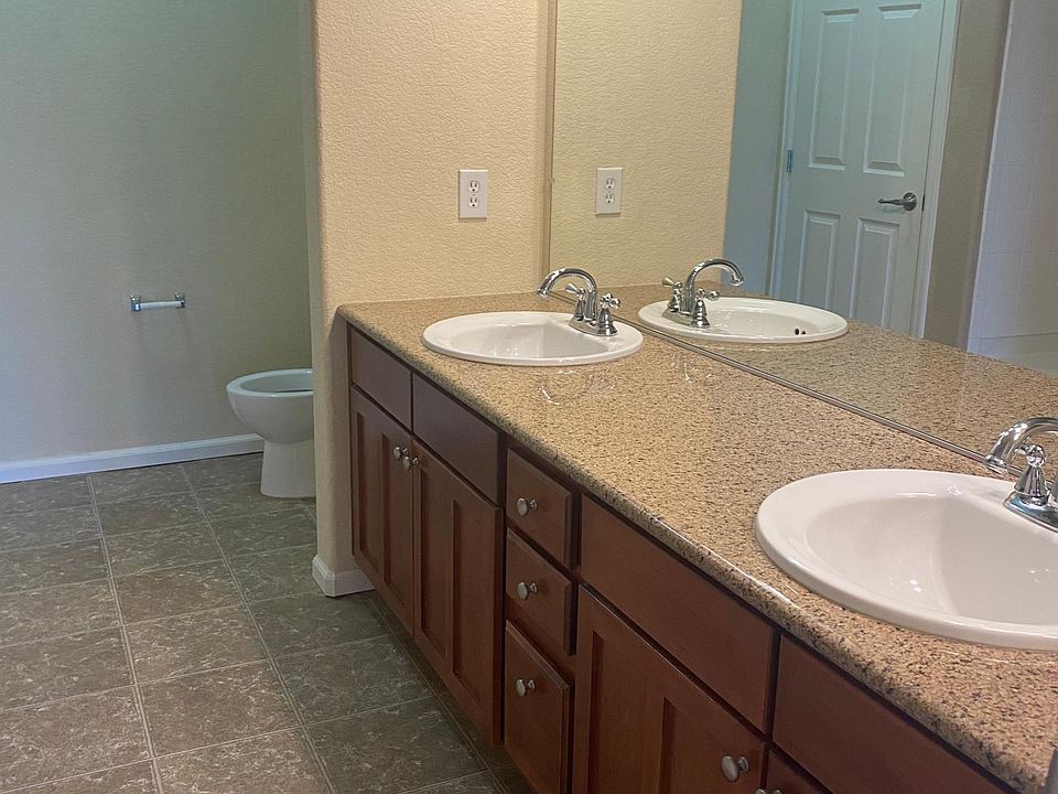 Master Bathroom with oversize jetted tub and double vanity