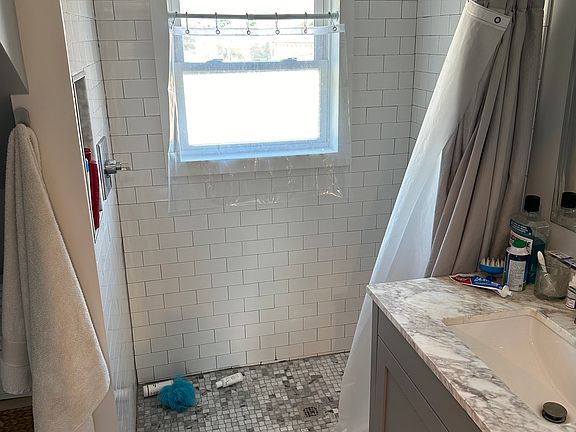4th image of 1193 Cranston St Floor 2
