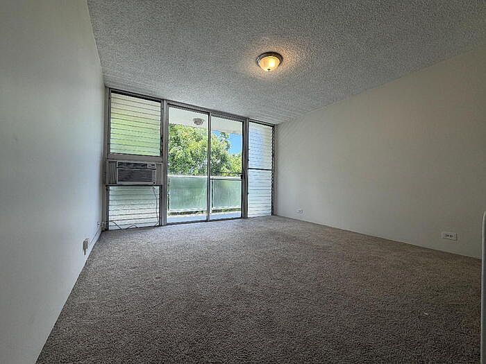 2nd image of 3151 Monsarrat Ave
