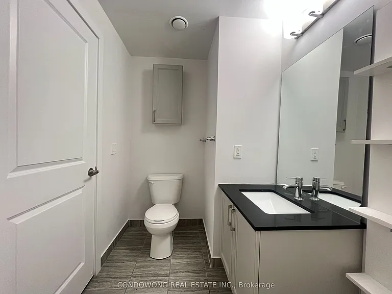 7 Kenaston Gdns #325 — Photo 7
