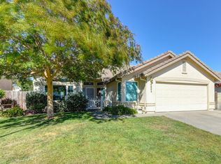 8883 Autumn Gold Ct, Elk Grove, CA 95624