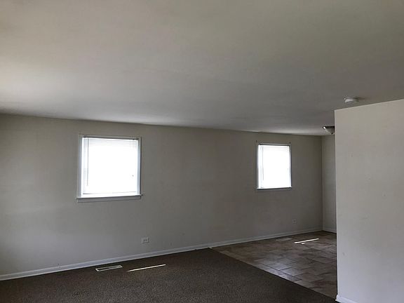 2nd image of 18930 Loretto Ln