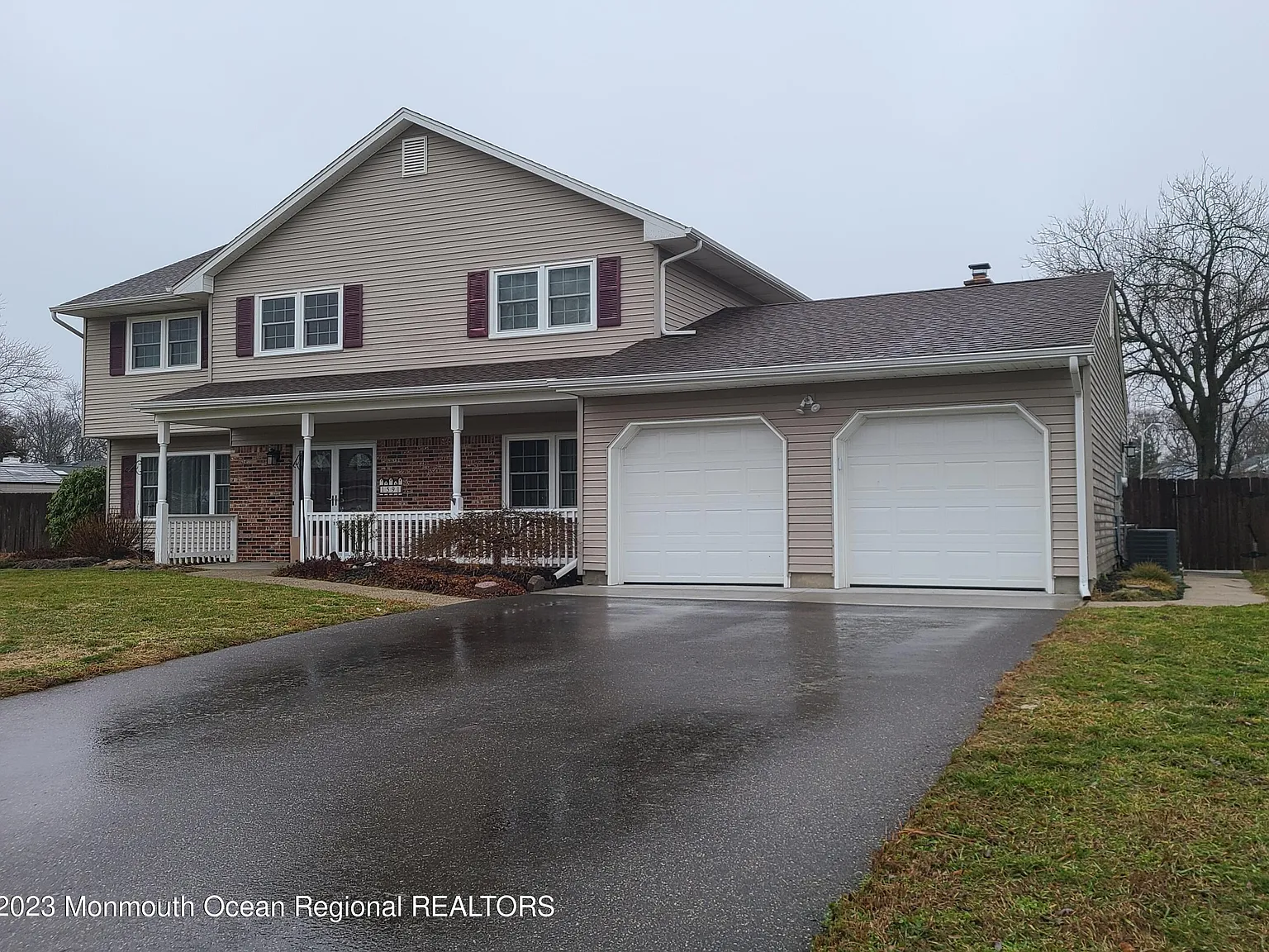 4 bed, 3.5 bath, 2415 sqft, $4,200 — Photo 1