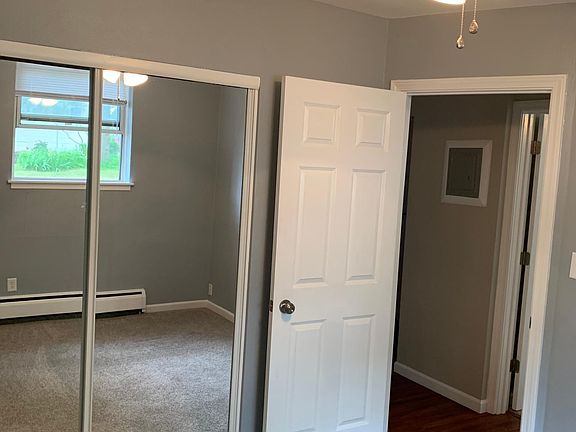 5th image of 1621 7th St W APT 10