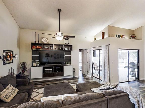 5th image of 2268 Islander Ct
