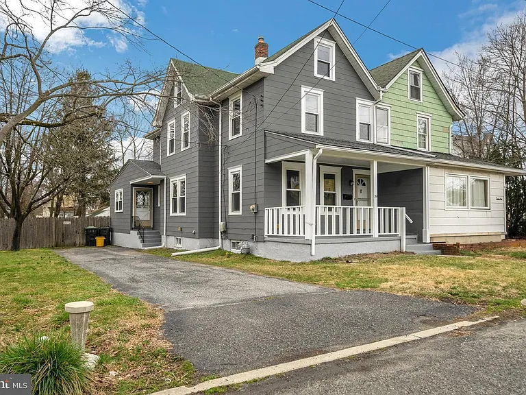 19 McClellan Ave — Photo 4
