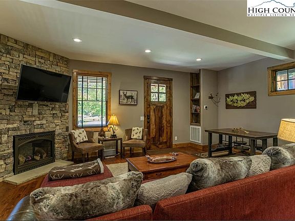 5th image of 56 Eagle Cottage Lane #7