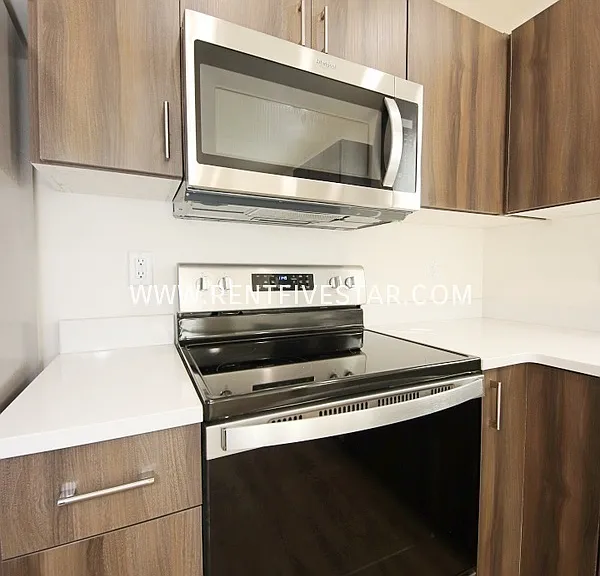 2498 Foothill Blvd #A — Photo 6