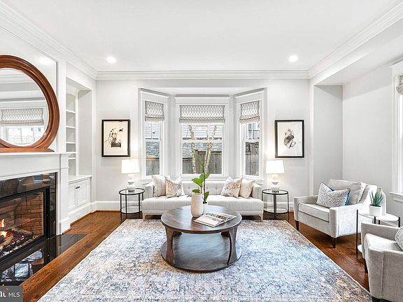 3rd image of 7221 Ridgewood Ter