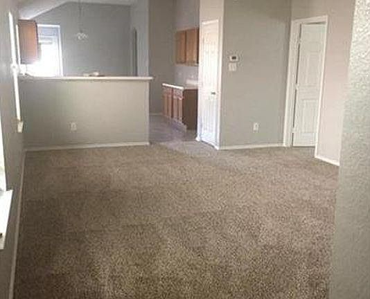 3rd image of 11832 Cottontail Dr