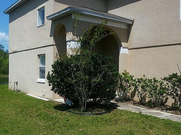 3rd image of 11214 Pinewood Cove Ln