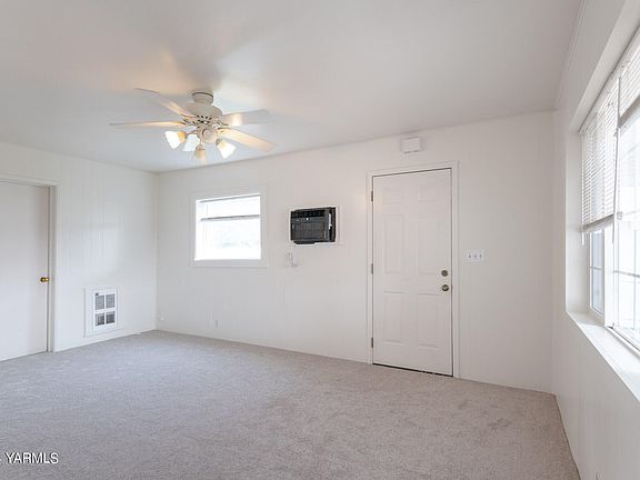 4th image of 705 2nd Ave