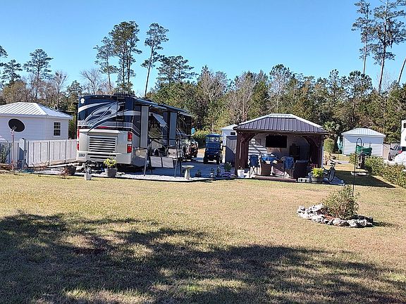 4th image of 10296 NE 28th Loop Unit 77