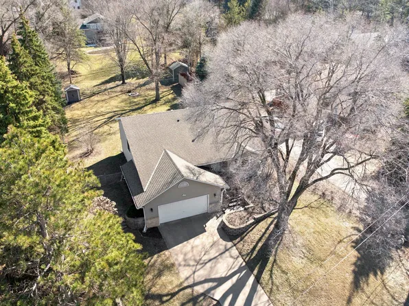 130 County Road C E, Little Canada, MN 55117