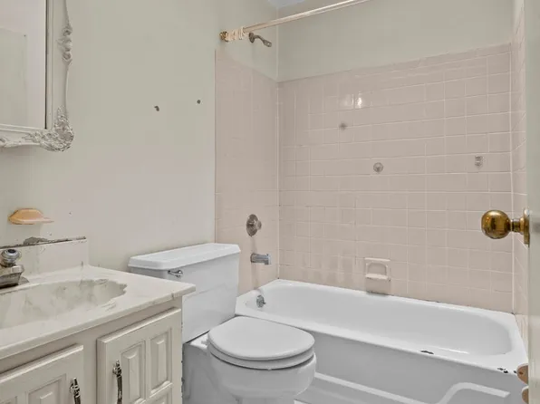 10106 4th Avenue image 8 of 16