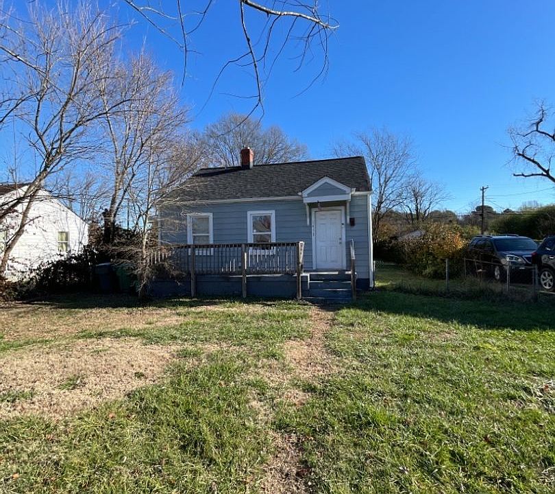 1st image of 2423 Gordon Ln
