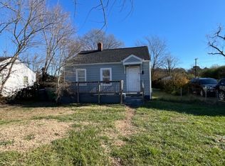 2423 Gordon Ln, Richmond, VA 23223