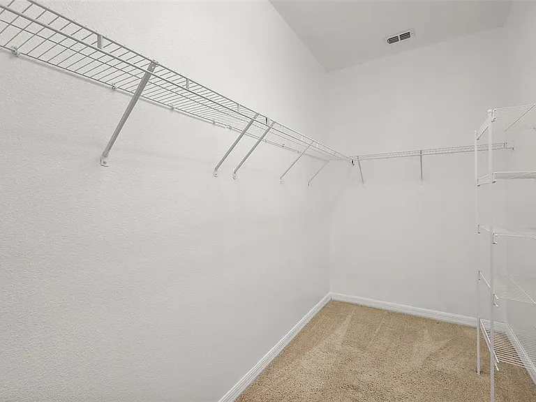 16459 Centipede St — Photo 24