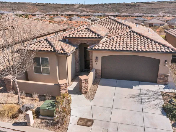 650 N Red Stone Rd Unit 9, Washington, UT 84780
