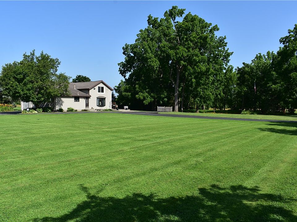 1st image of 858 Burritt Rd