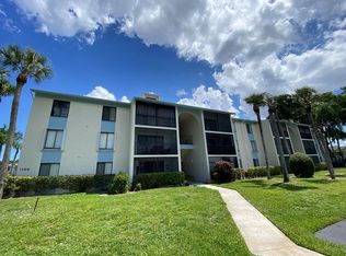 1105 Green Pine Blvd APT D3, West Palm Beach, FL 33409