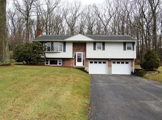 16 Countryside Rd, North Grafton, MA 01536