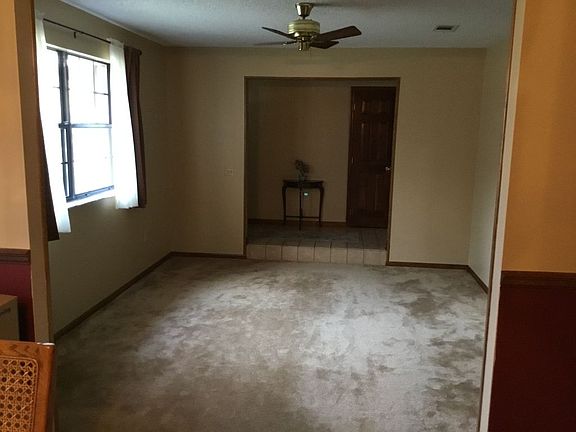 3rd image of 1465 Manor House Dr