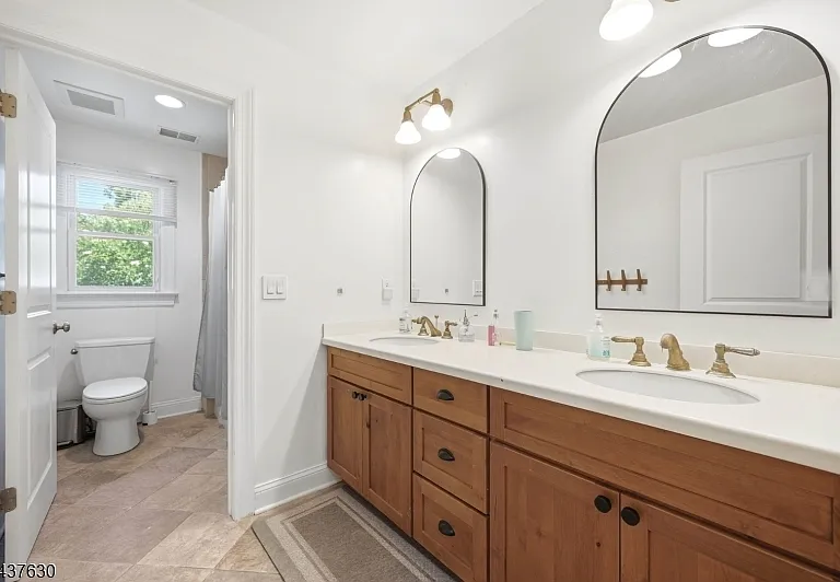 100 Kimball Ave — Photo 33
