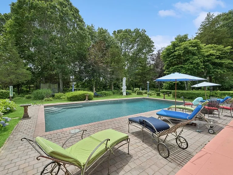 71 Greenleaf Ln — Photo 10