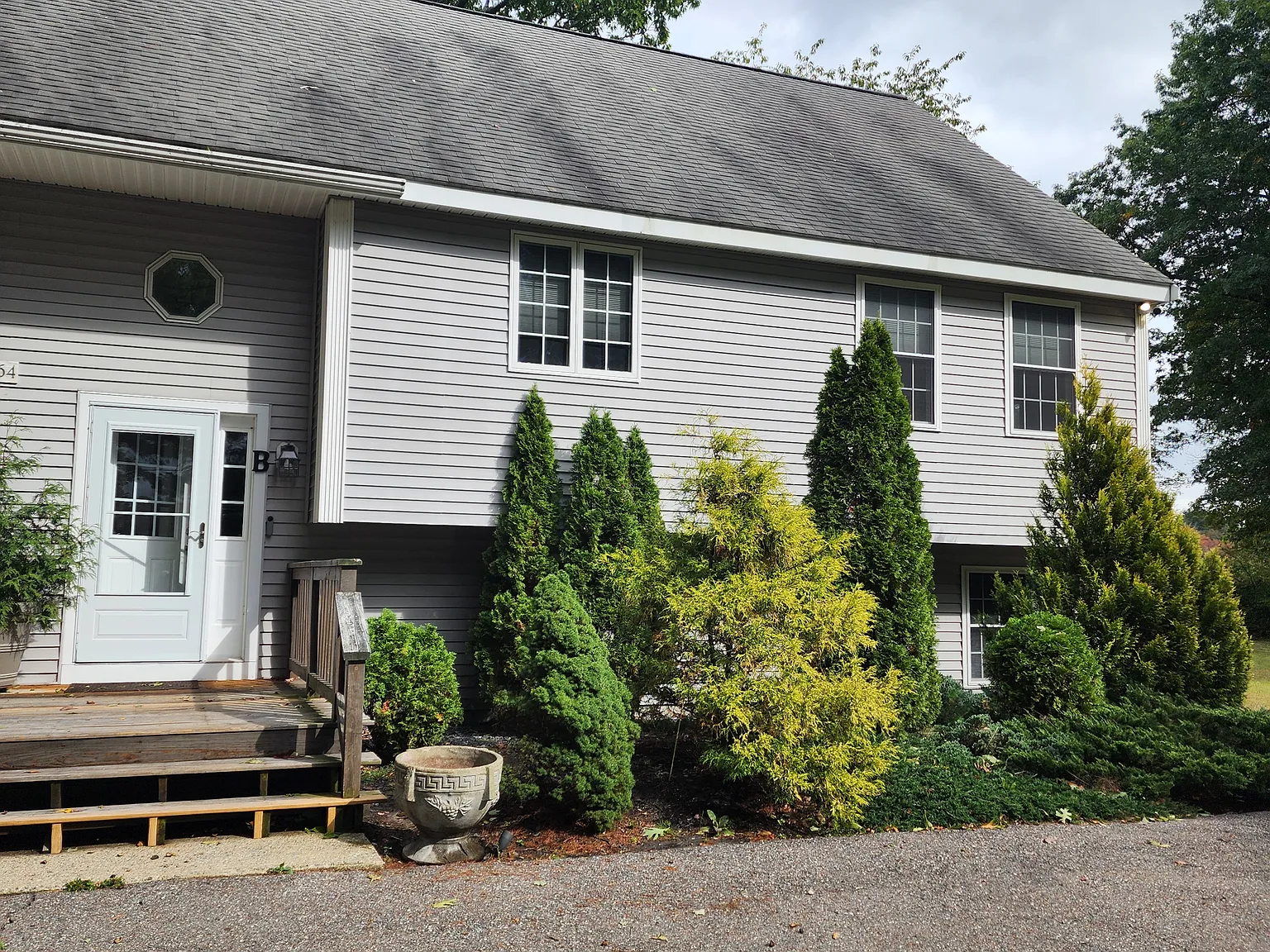 2 bed, $2,400 — Photo 1