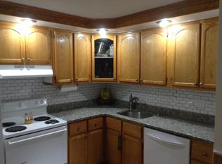 7 Wildwood St APT 1, Dracut, MA 01826