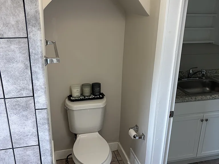 2889 E 112th St #2 — Photo 5