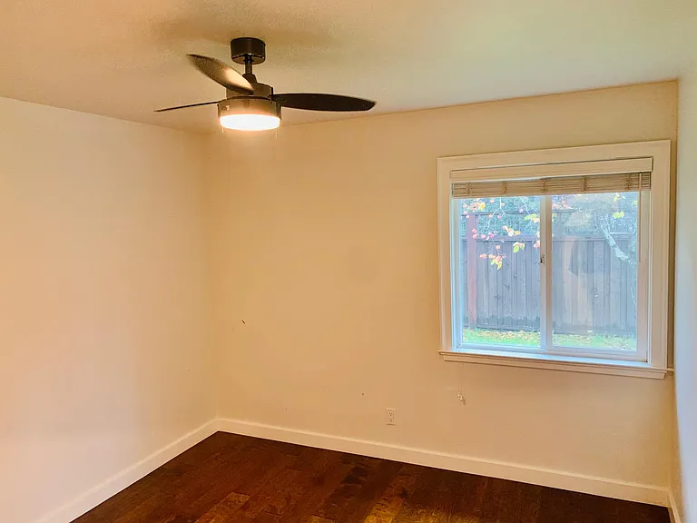 17995 Los Banos Dr — Photo 14