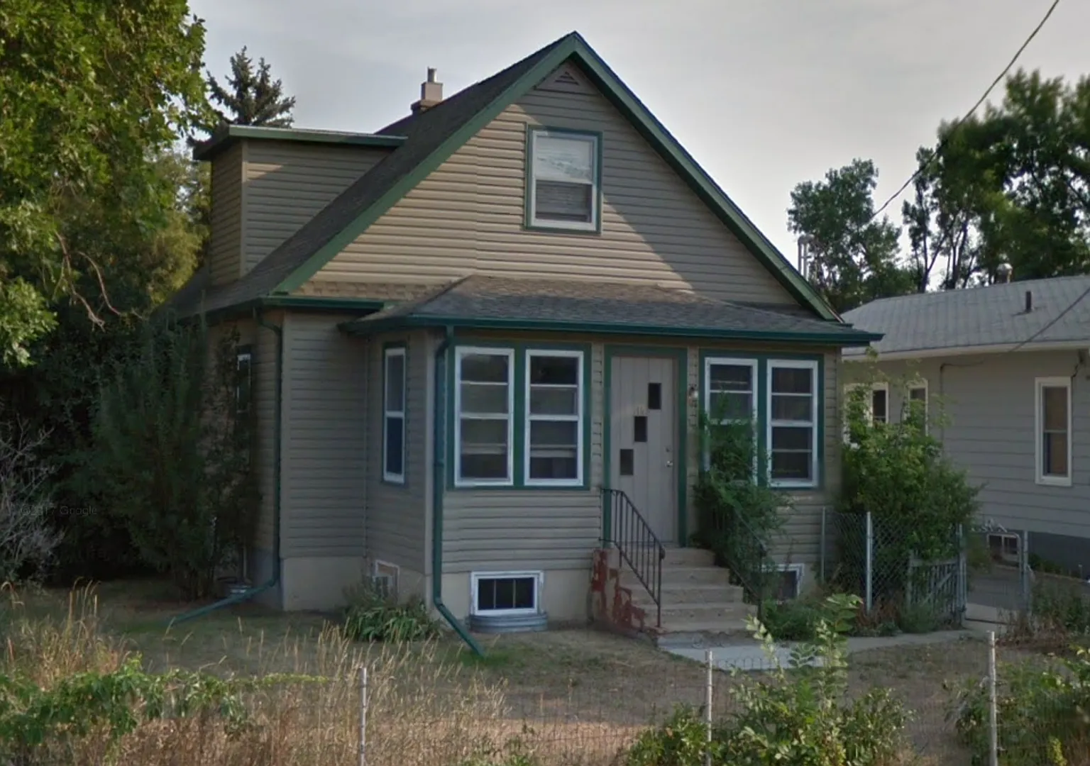 16 6th Ave NW — Photo 1