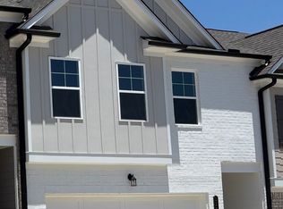 5286 Fox Den Rd, Oakwood, GA 30566